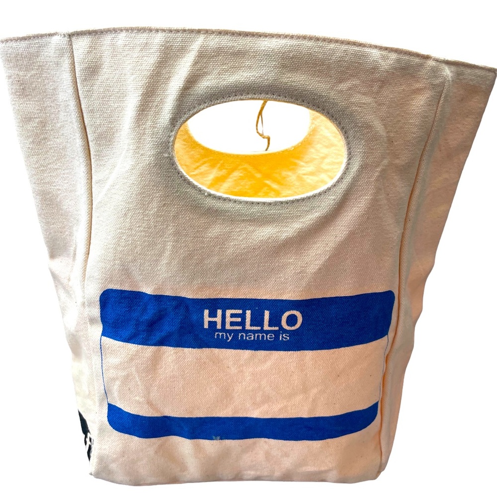 Fluf lunch bag 🛍️ “hello my name is” 🩵